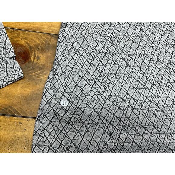 Lululemon Men's Large Grey Crackle Print Long Sleeve Surge Warm Crew Pullover - Picture 10 of 12